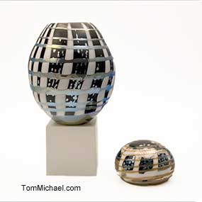 Modern Art Glass Vases and Paperweight by Tom Michael, Odyssey Art Glass - TomMichael.com
